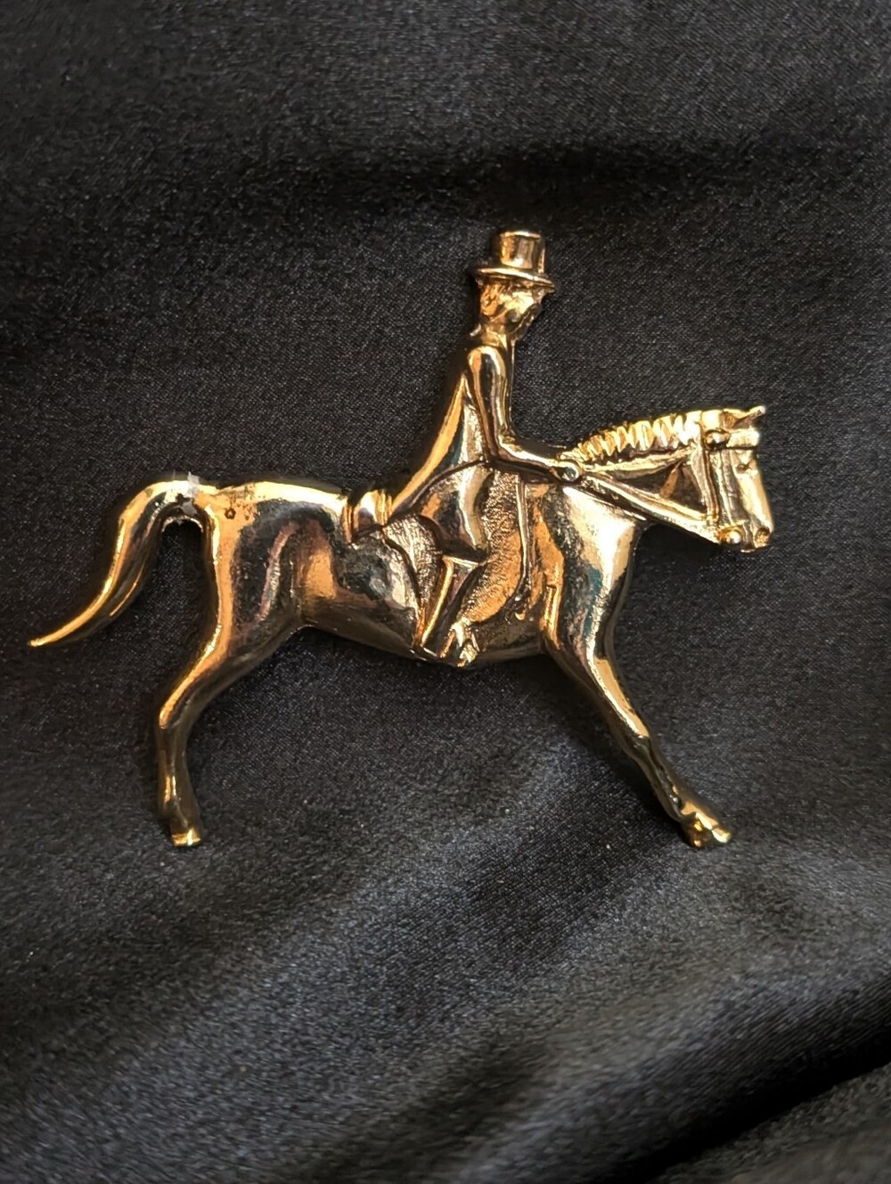 #76. Vintage Axcess Pewter Mde In GB Gold  Equestrian Horse & Rider Brooch